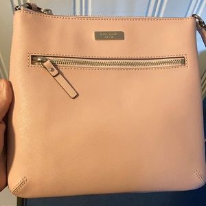 Women Kate Spade cross over bag